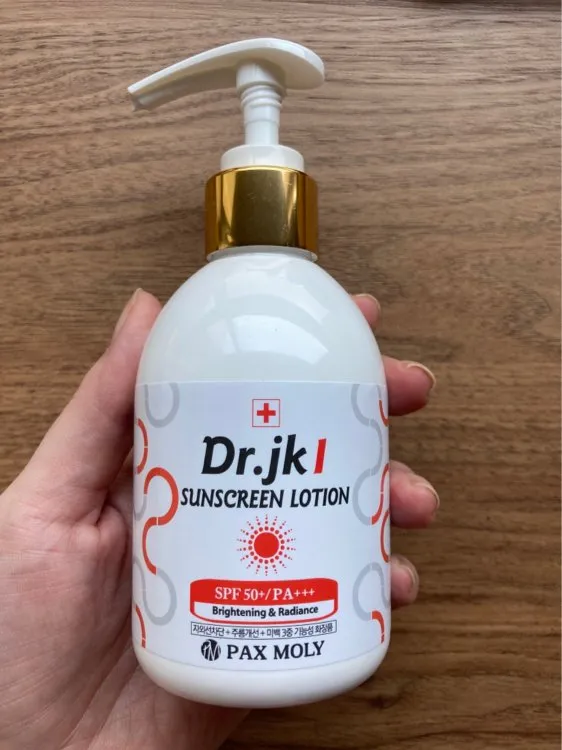 Pax Moly Dr.Jk1 Sunscreen Lotion Spf 50+/ Pa+++ Size: 200ml