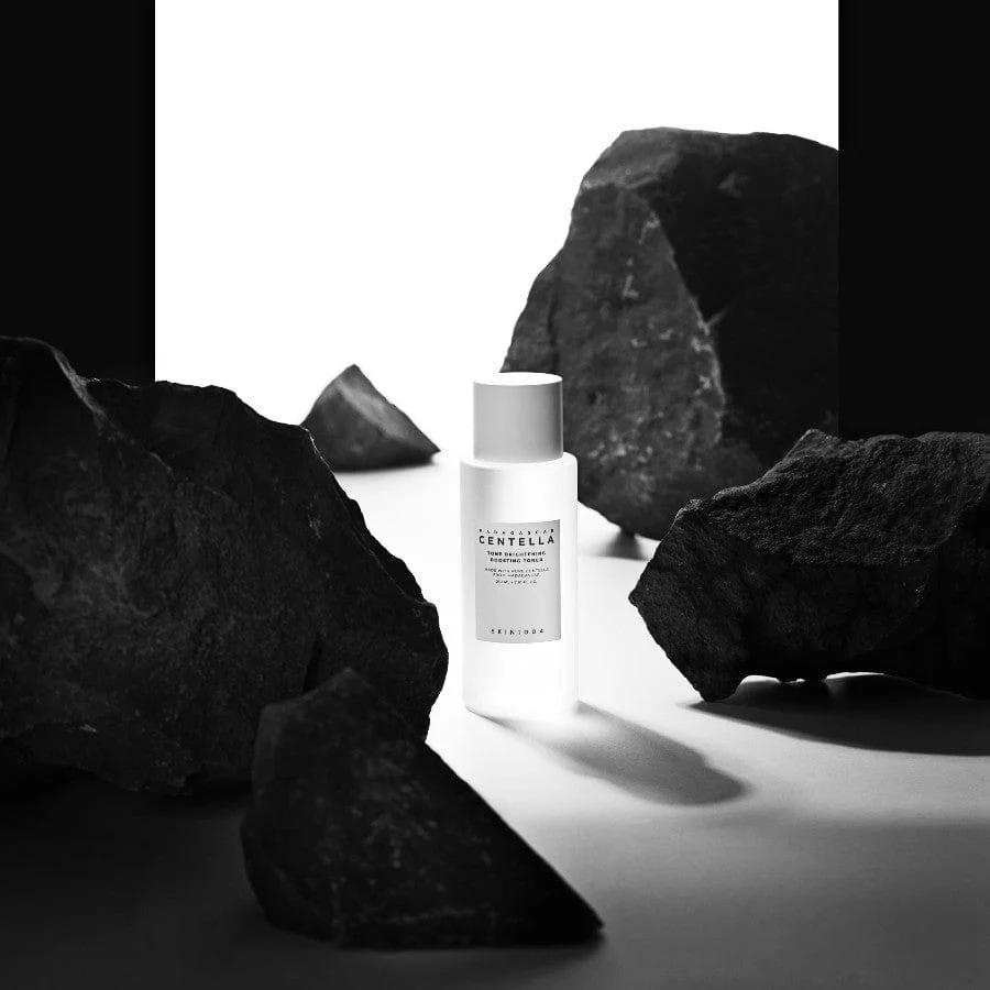Skin 1004 Madagascar Centella Tone Brightening Boosting Toner 210ml
